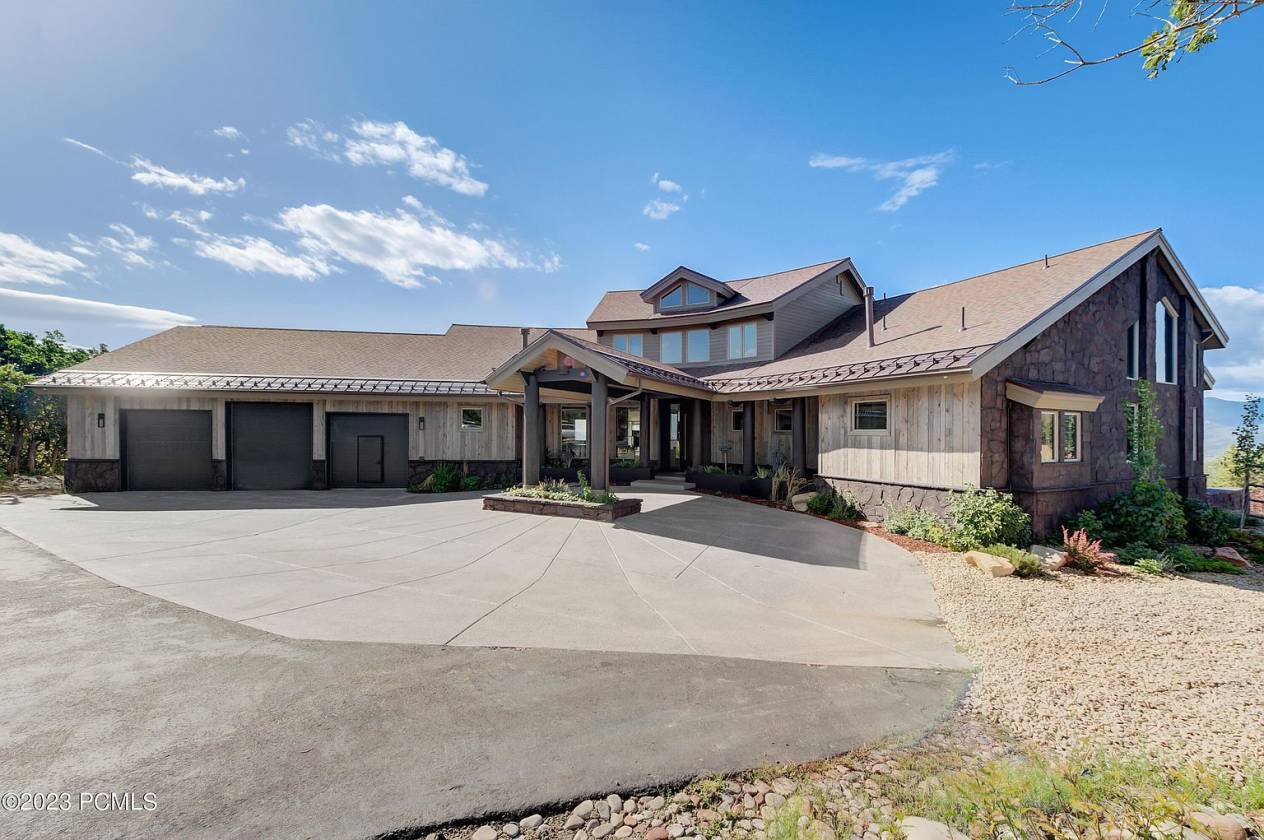 Horse Property for sale.
