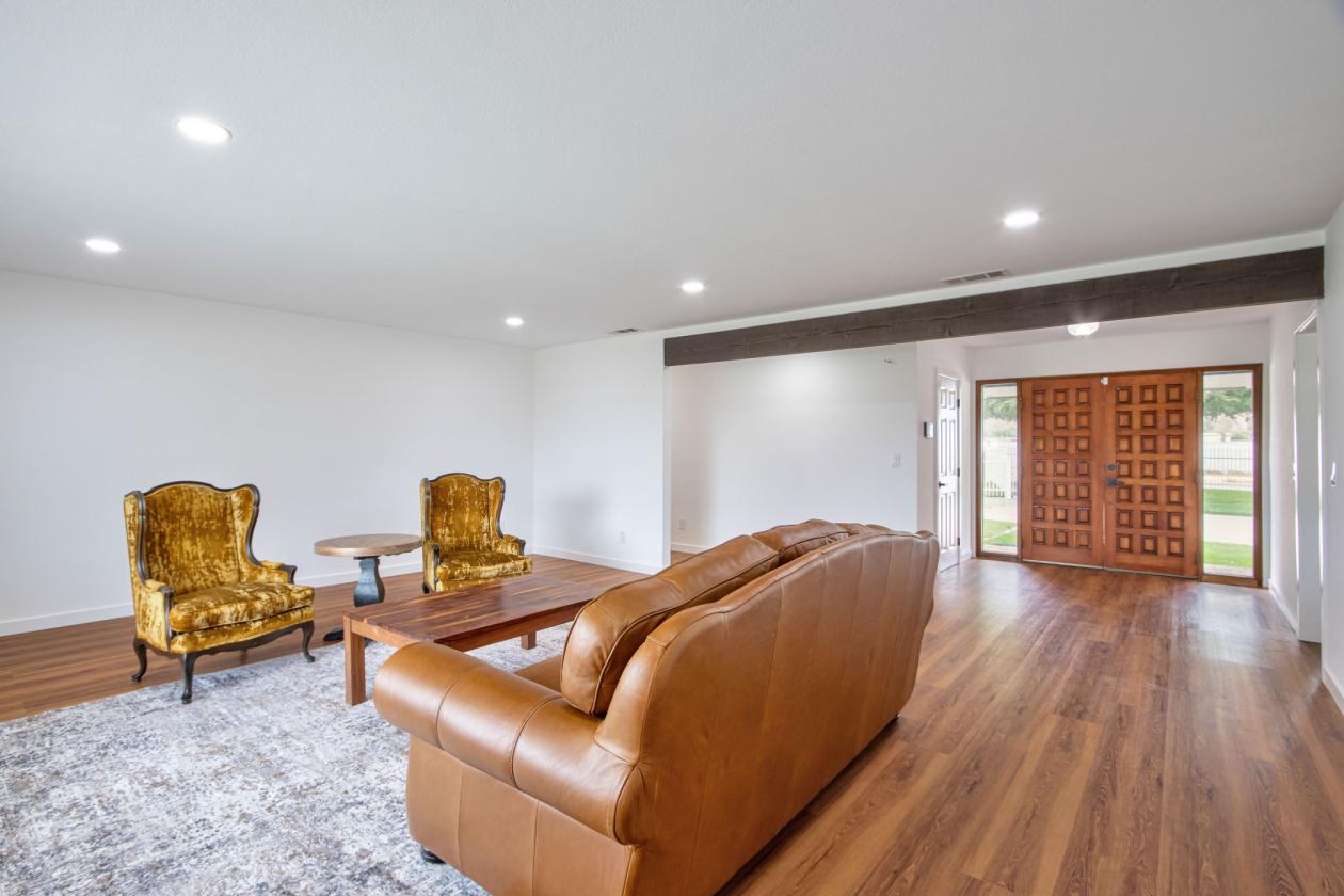 Updated Equestrian Estate with Covered Arena - photo 5