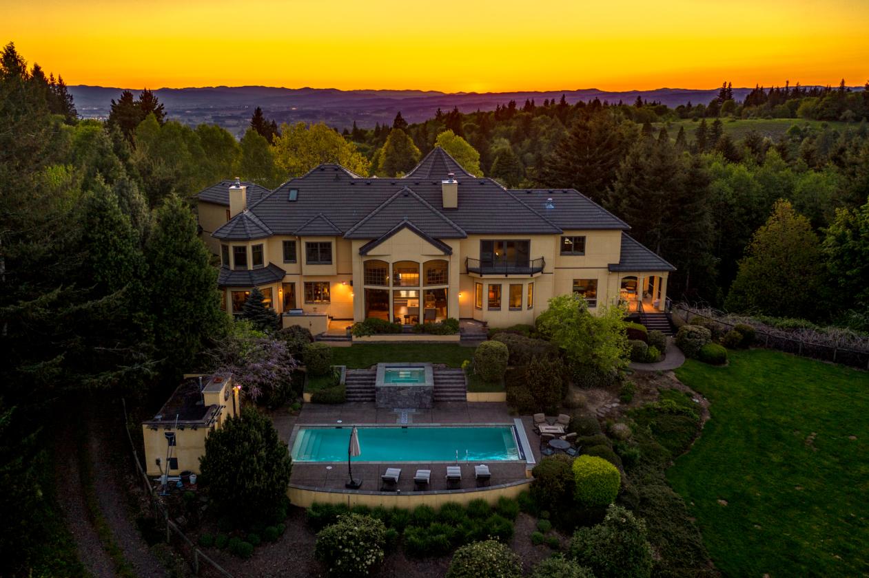Gated 25-acre equestrian estate with sweeping Mt. - photo 17