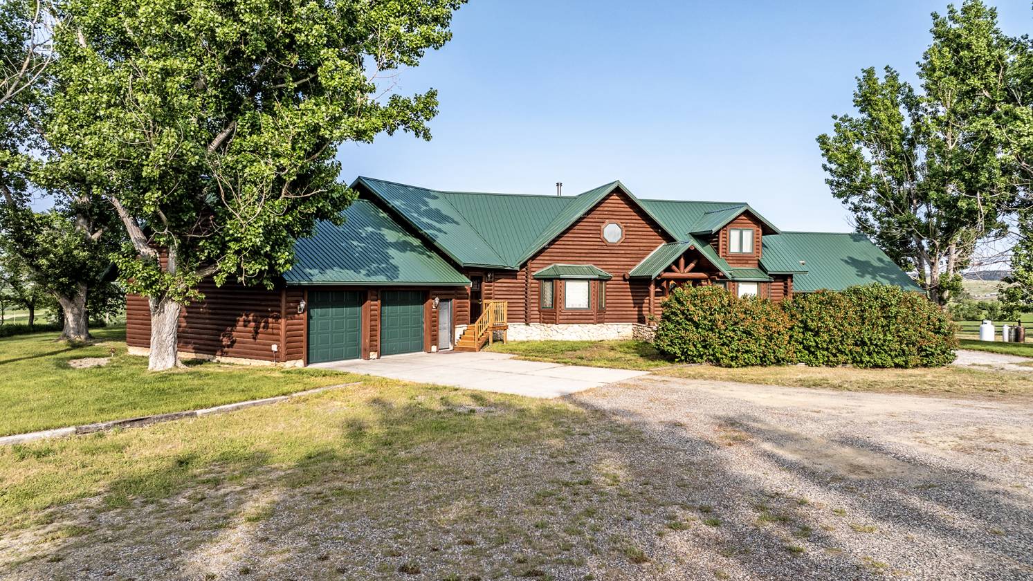 Horse Property for sale.