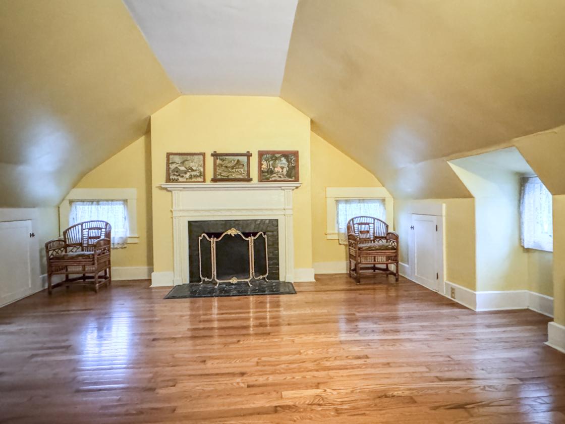Own a piece of History - Classic Brick Colonial - photo 28