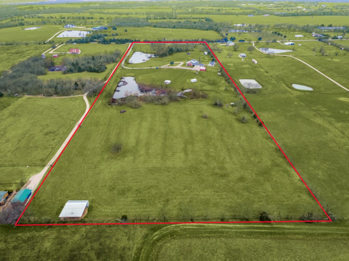 Gorgeous home on 23+ acres, ready for your horses. - photo 29