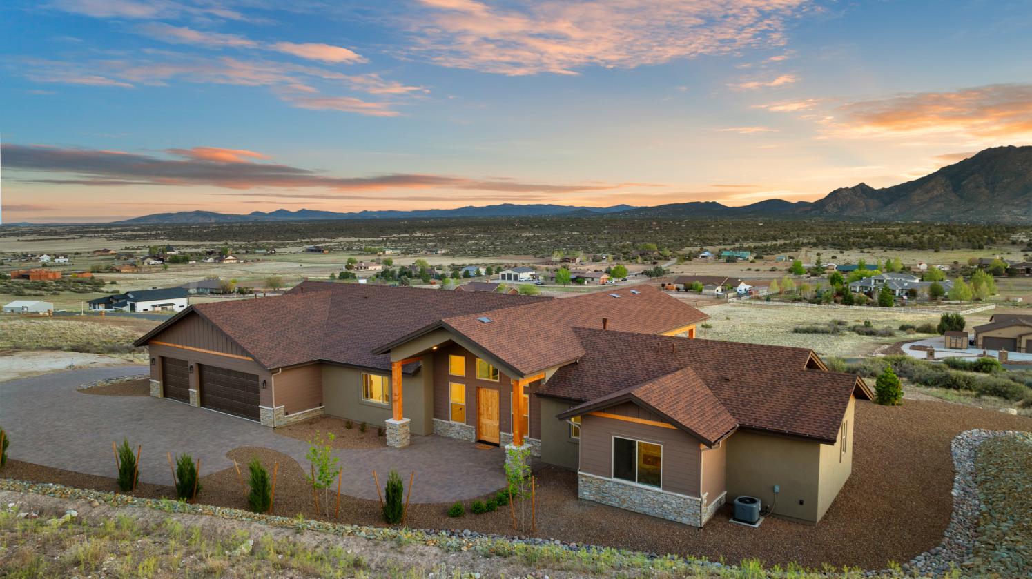 CUSTOM Built 2026 - 7 ACRES - photo 2