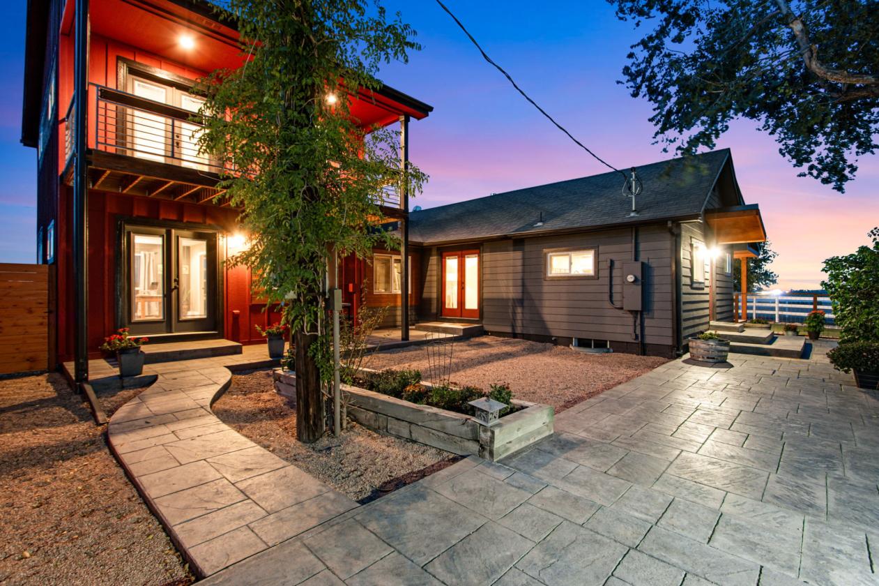 Exceptional 6.9-Acre Equestrian Property - photo 17