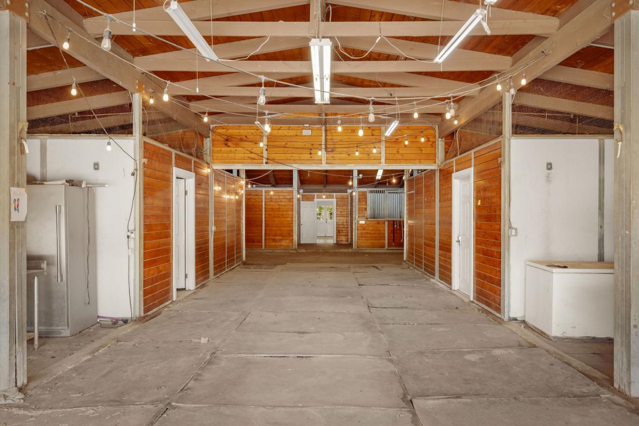 A Private Equestrian Sanctuary - photo 19
