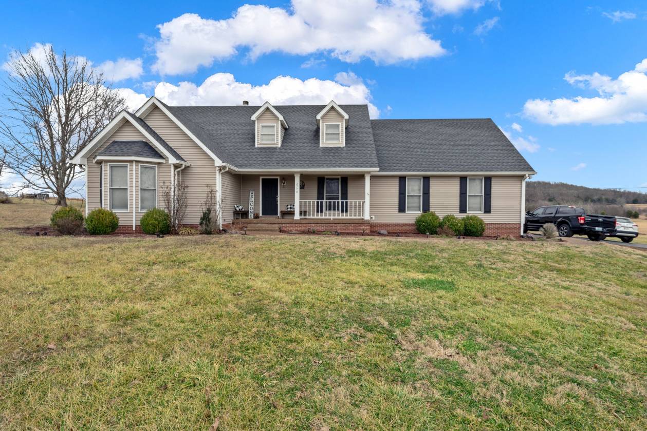 Horse Property for sale.