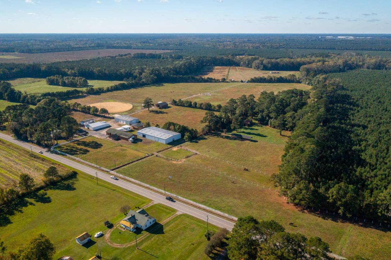 Horse Property for sale.