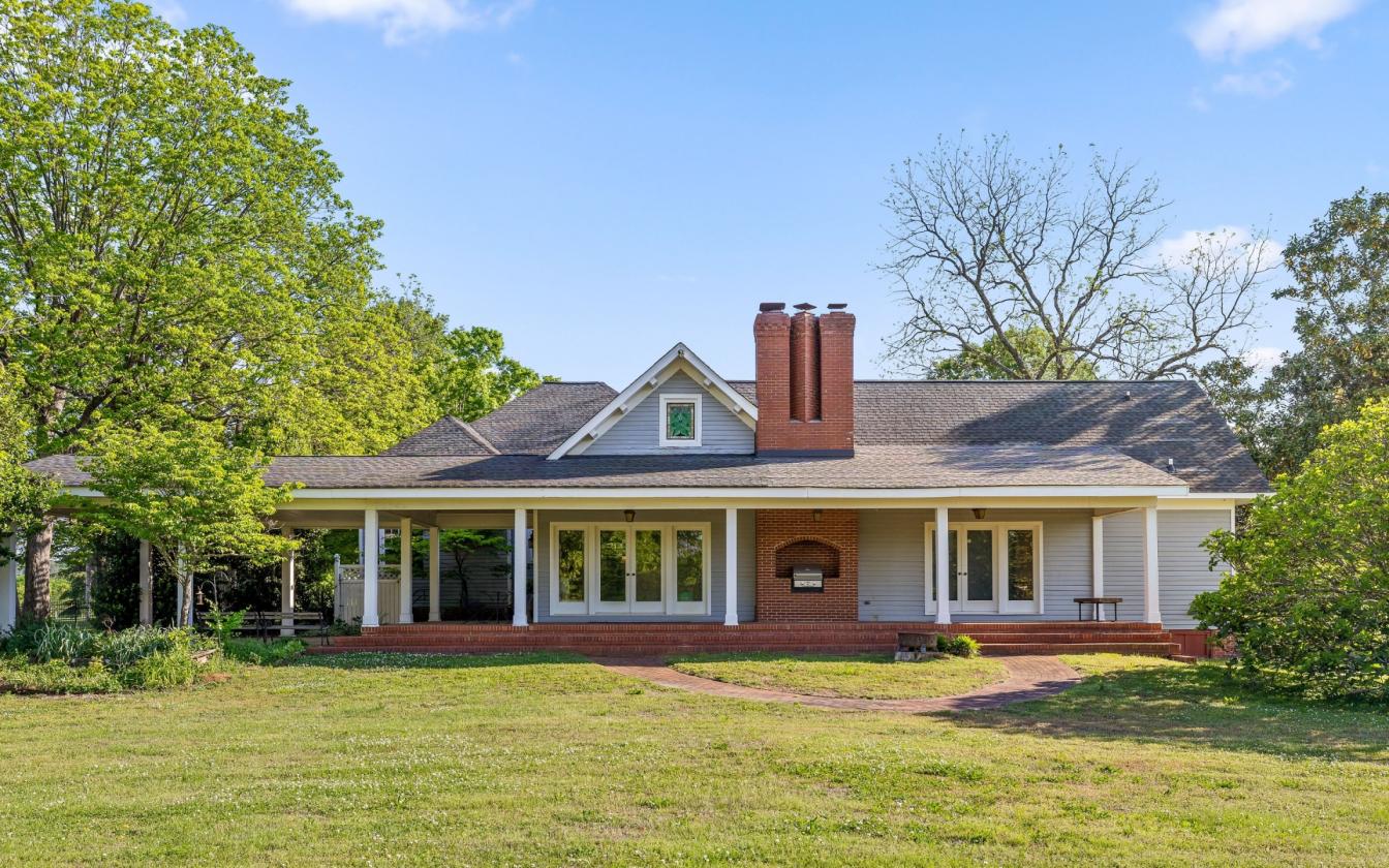 In-Town Farm with Level Pastures, Home, Building - photo 12