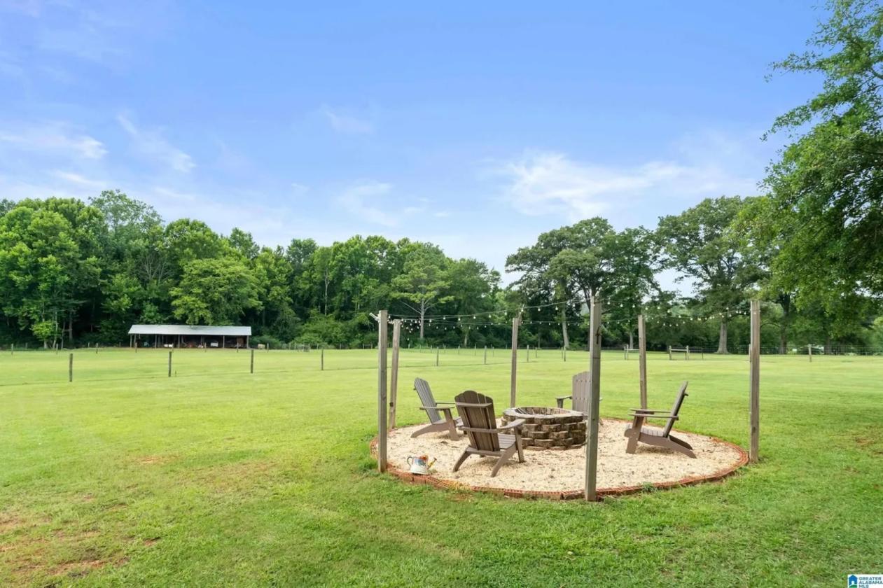 SIGNATURE 14-ACRE ESTATE - photo 23
