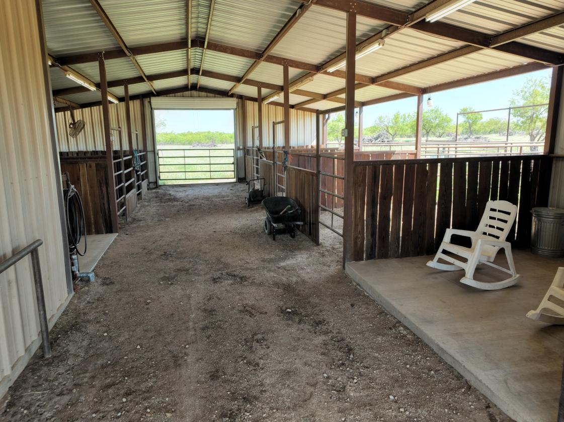 PERFECT FOR HORSE TRAINERS & HOBBY HORSE RANCH - photo 6