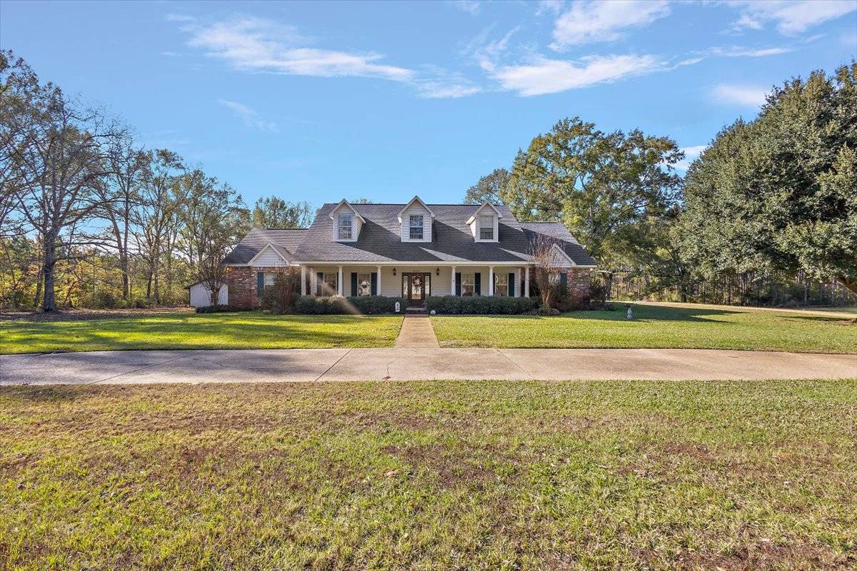 Horse Property for sale.