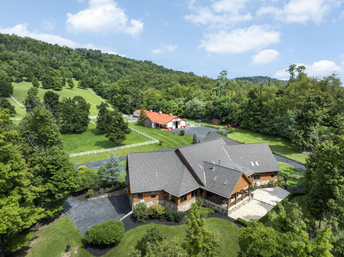 Exceptional Equestrian Estate on 134+ Acres - photo 1