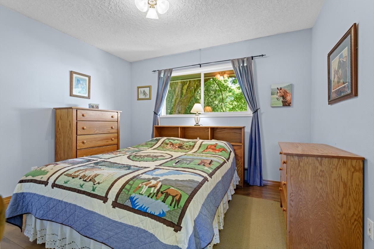 Charming horse property on private lane - photo 5