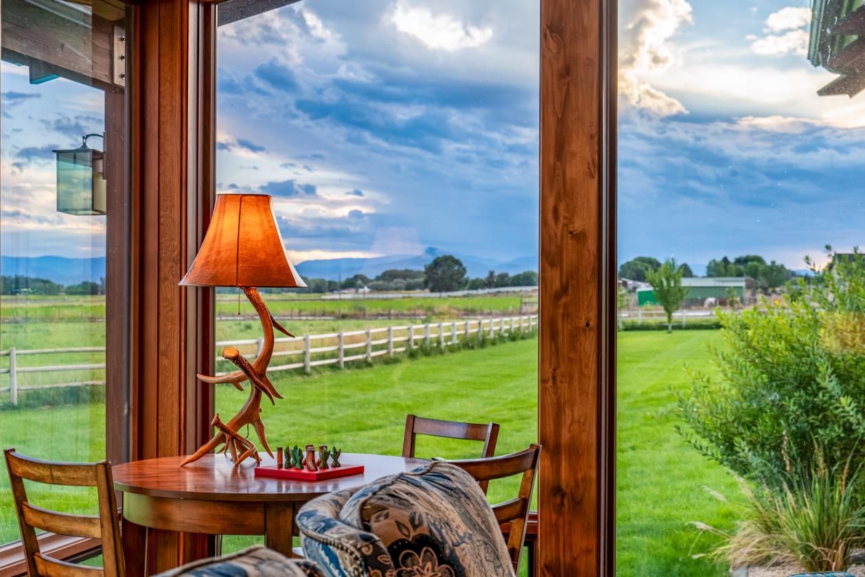 A Grand Wyoming Equestrian Estate Near Yellowstone - photo 14