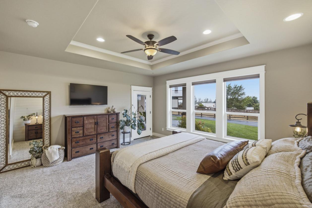 EQUESTRIAN ESTATE + LUXURY HOME + RIDE-OUT ACCESS! - photo 12