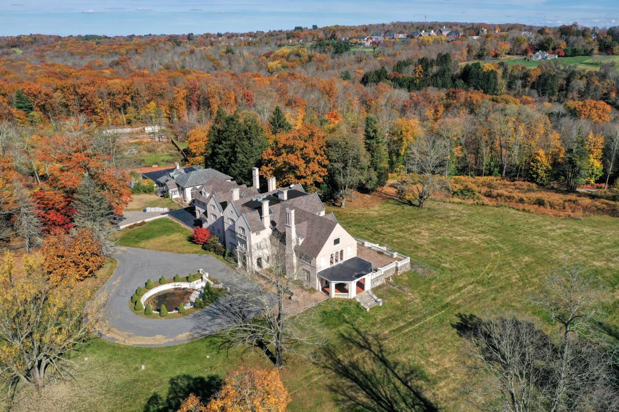 The magnificent Glen Elsinore Mansion estate, the jewel of NE