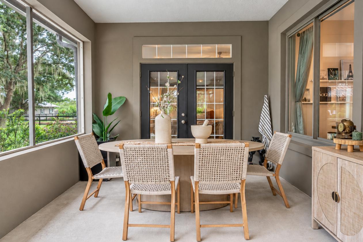 Restored 90s Chic Equestrian Estate - photo 27