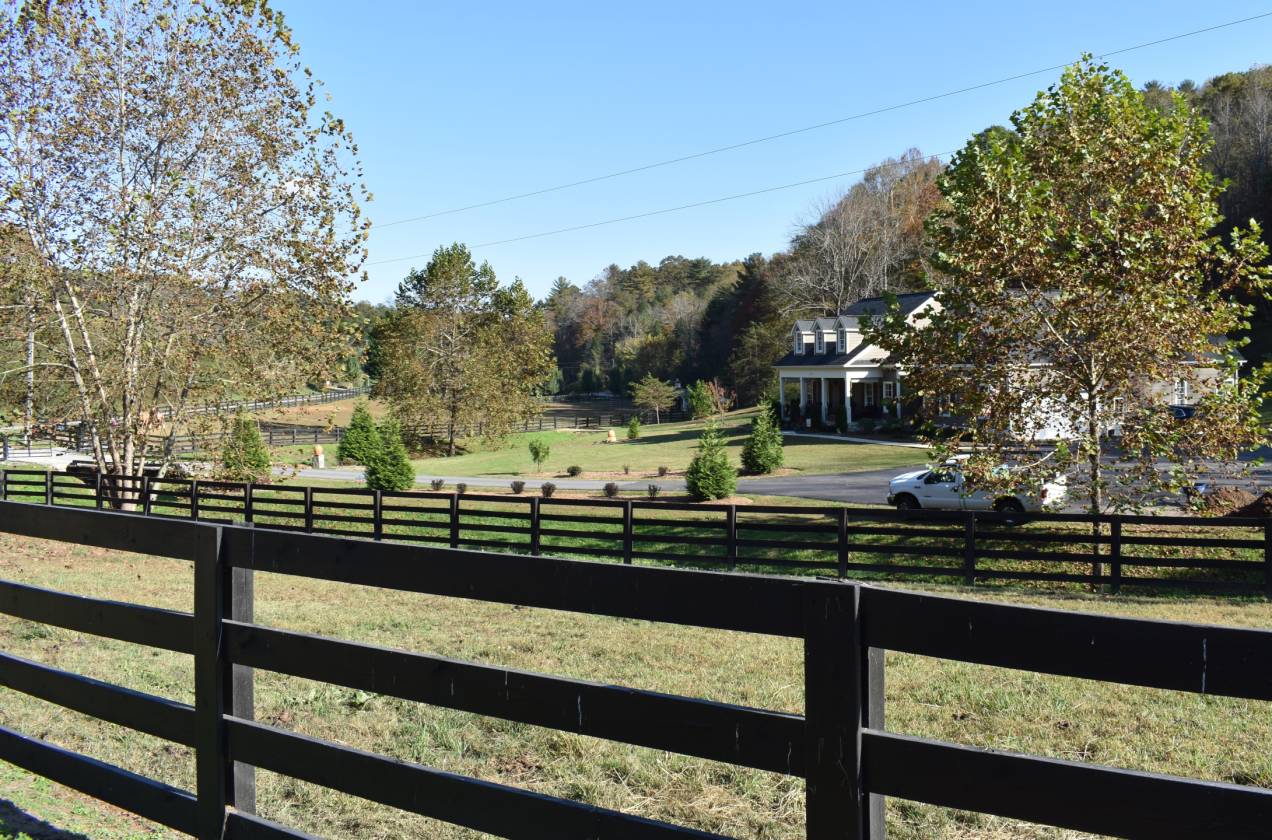 Luxury Home at The Coves Mountain River Club with 15... Lenoir