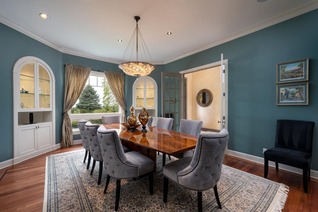 Gated 25-acre equestrian estate with sweeping Mt. - photo 10