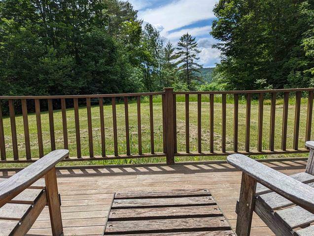 Beautifully crafted log cabin with lake frontage - photo 17