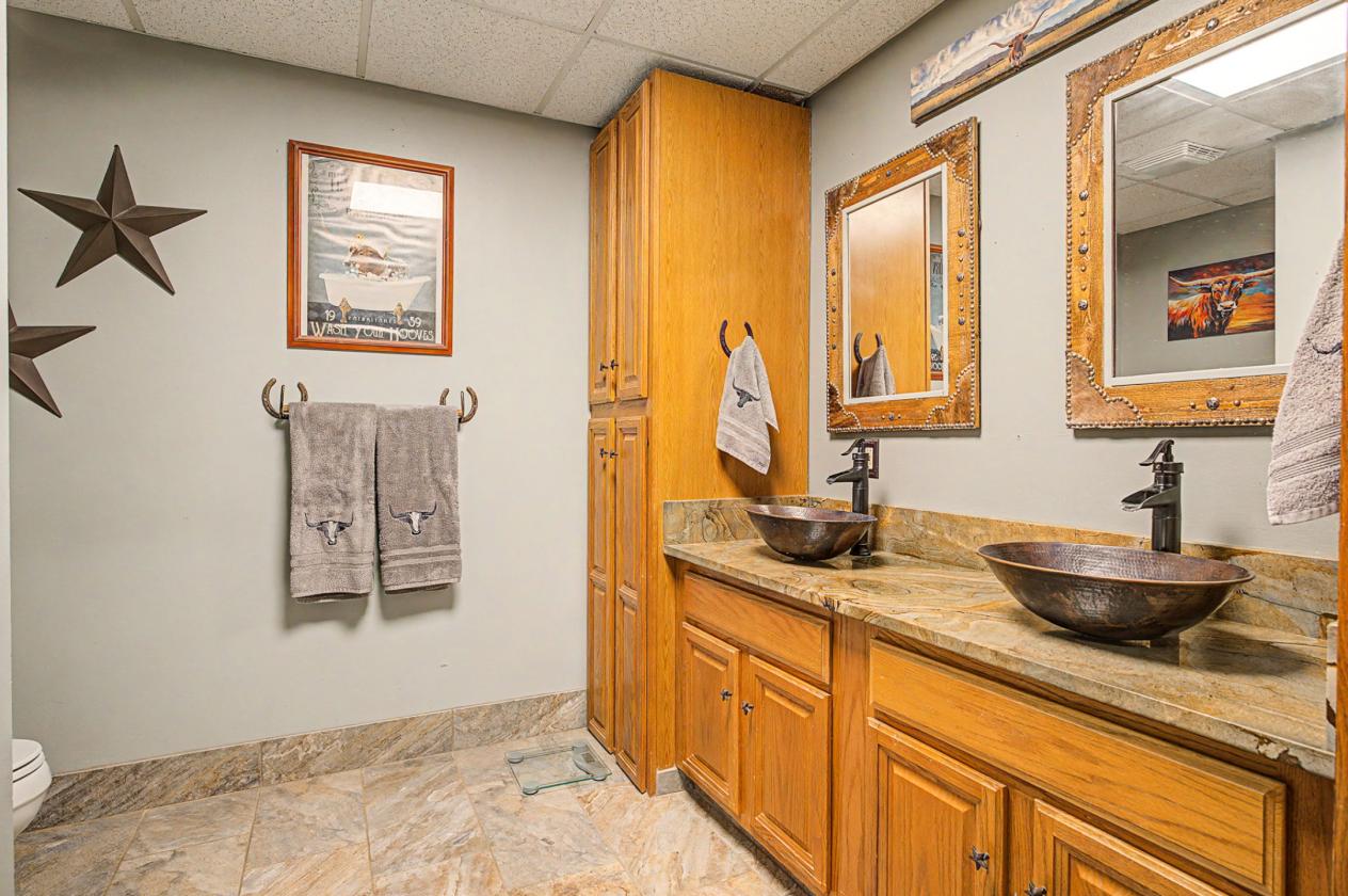 Indoor Arena on 26 Acres with Large Home - photo 22