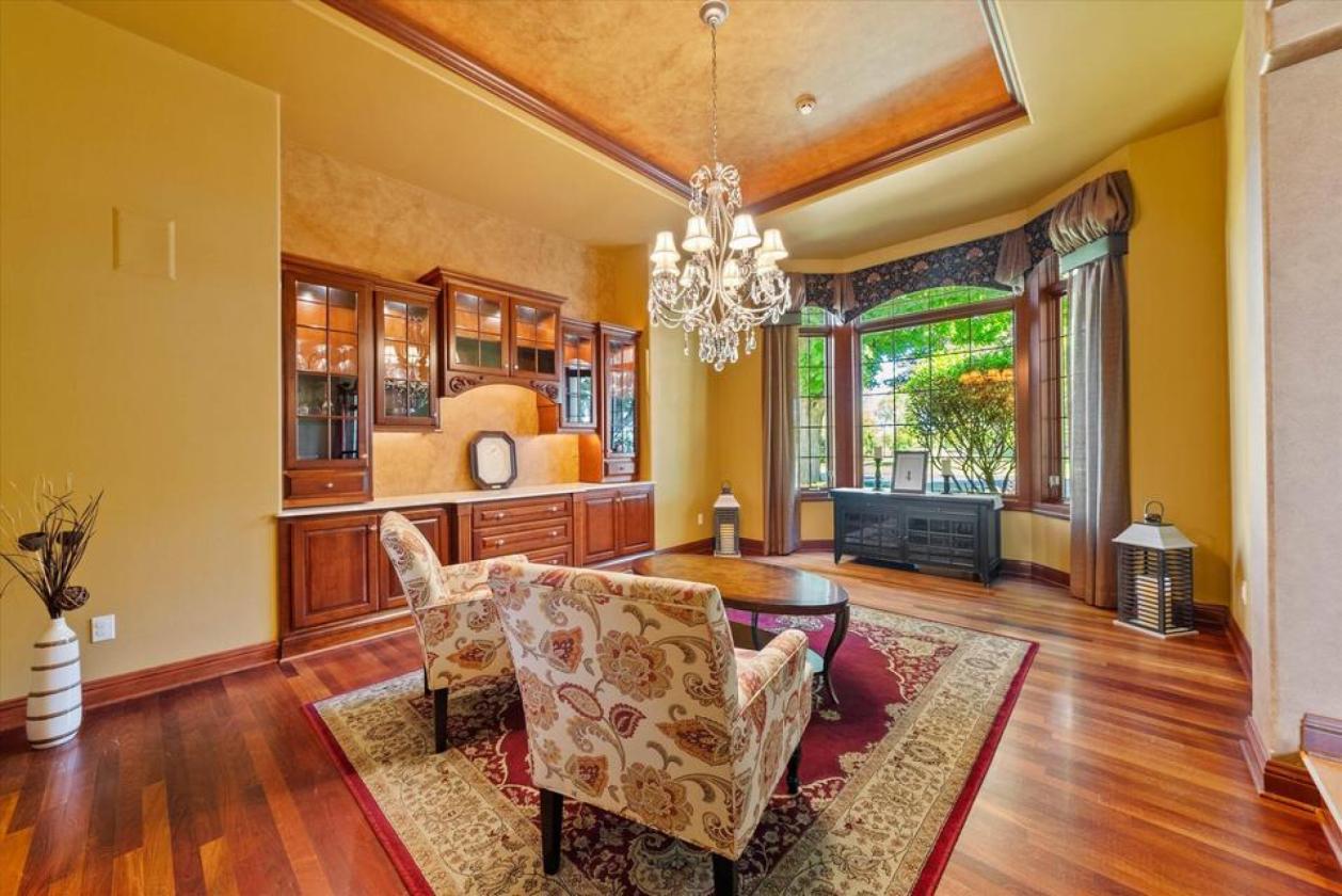 Luxury Horse/Hobby Farm Estate with Gorgeous Views - photo 20