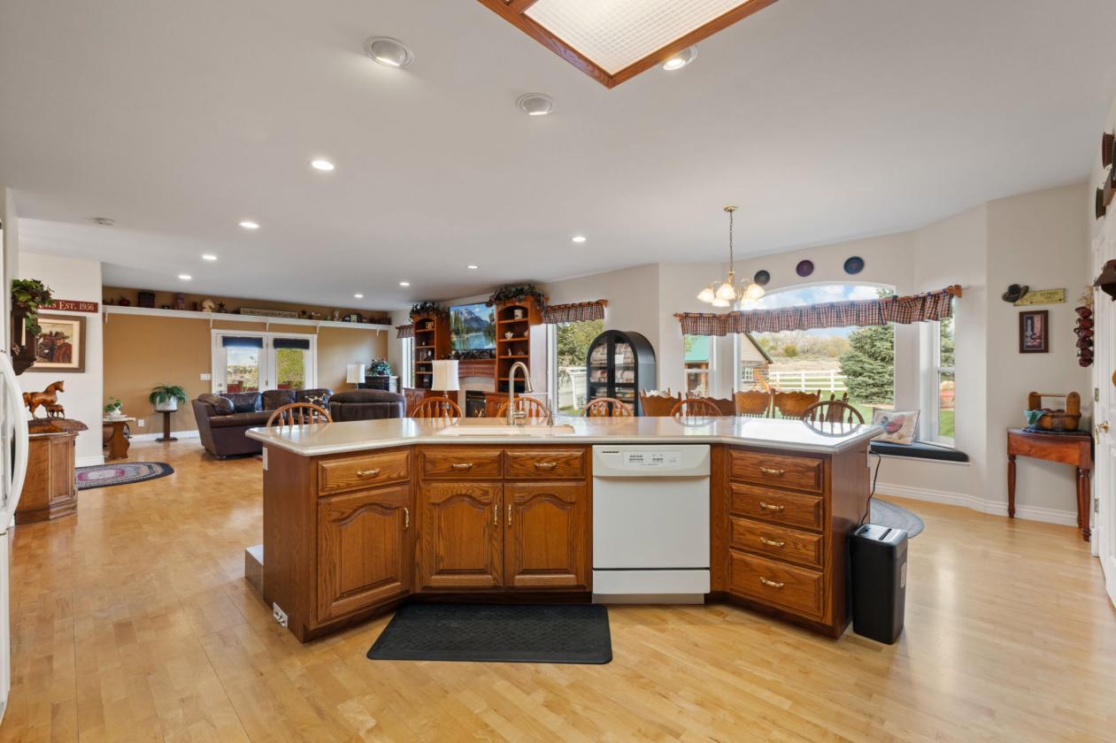 Storybook Luxury Equestrian Estate - photo 5