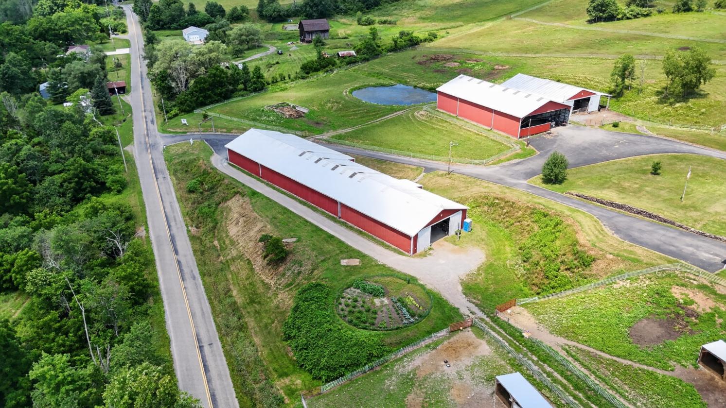 Premier Horse Property & Event Venue - photo 17