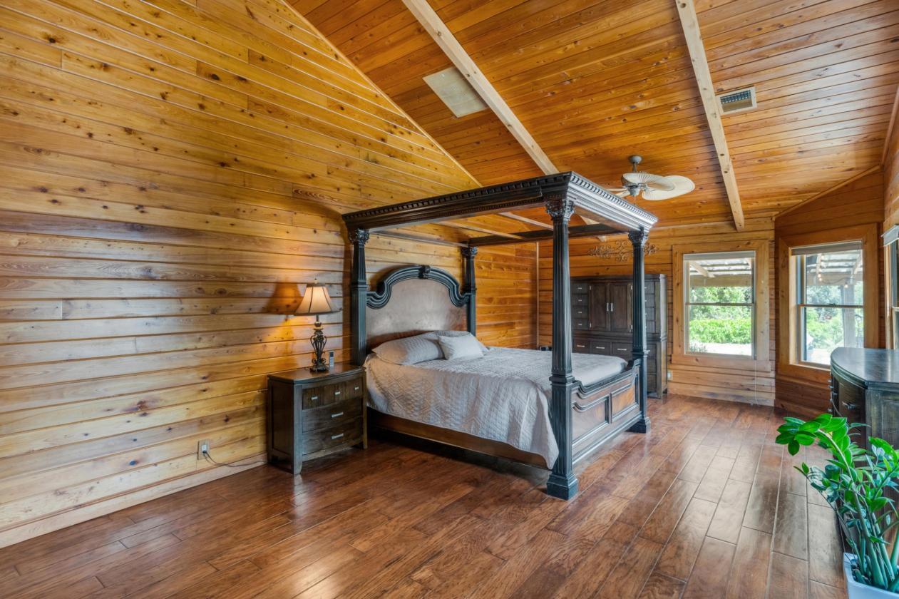Luxury Farm on 5.96 Acres - photo 15