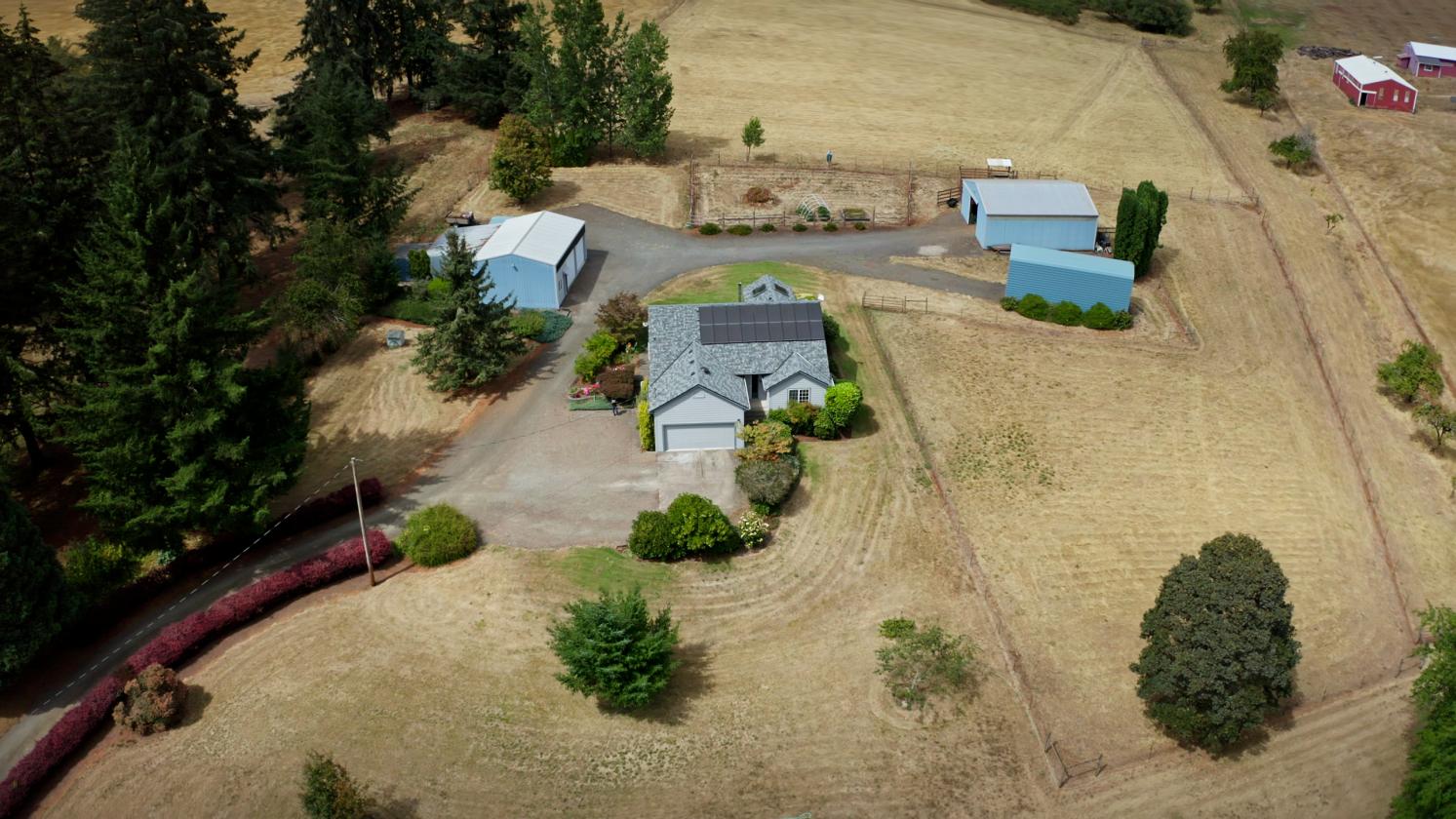 Oregon horse and hobby farm near town - photo 15