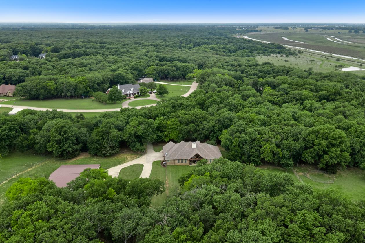 Luxury Ranch Retreat on 11.66 Acres near Dallas - photo 29