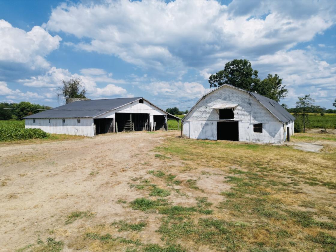 Country Farmstead Near Lake Cumberland! - photo 7