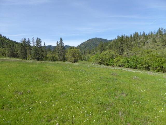170 Acres Ideal for a Business, Compound, Ranch - photo 2