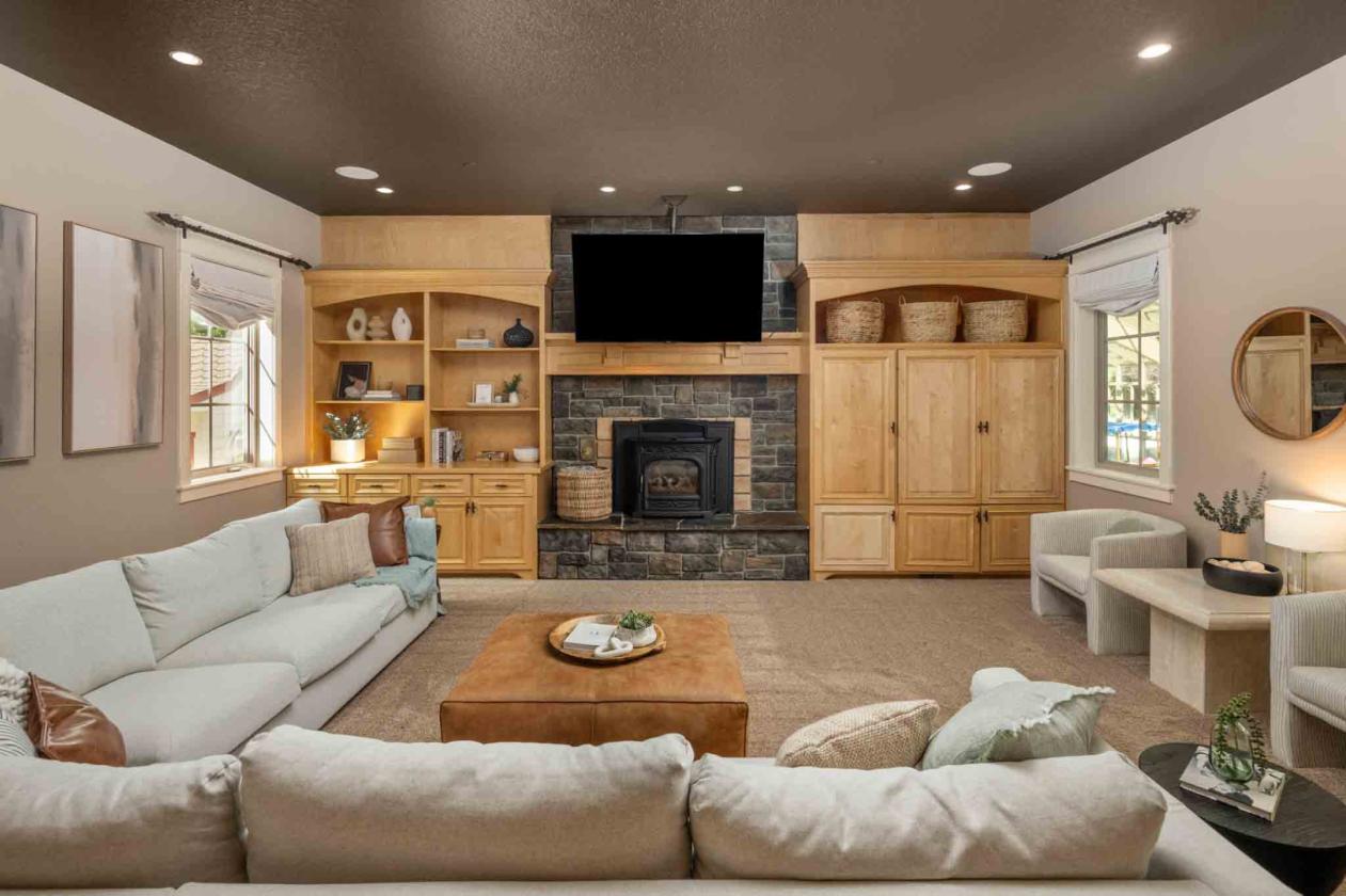Luxury Equestrian Estate with Indoor Arena - photo 14