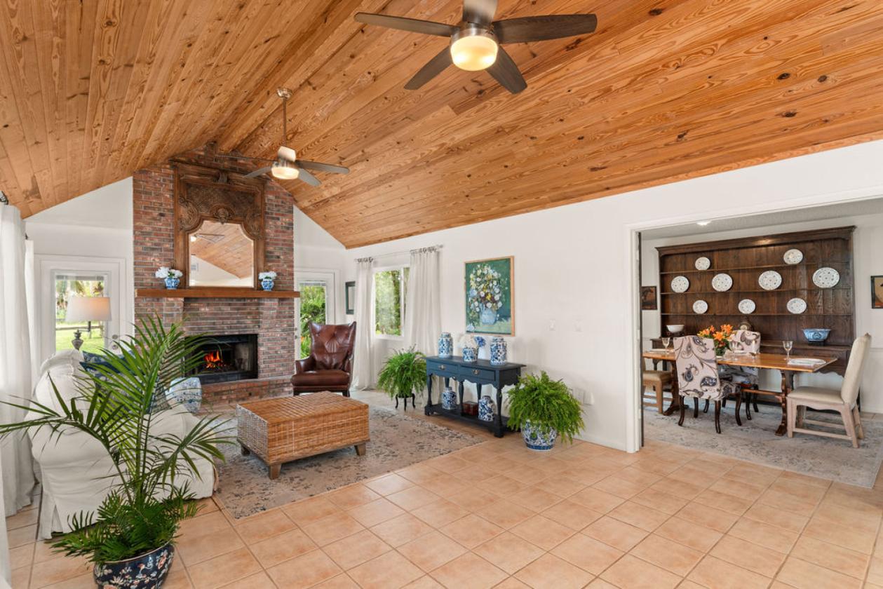 8 Acre Horse Property - photo 9