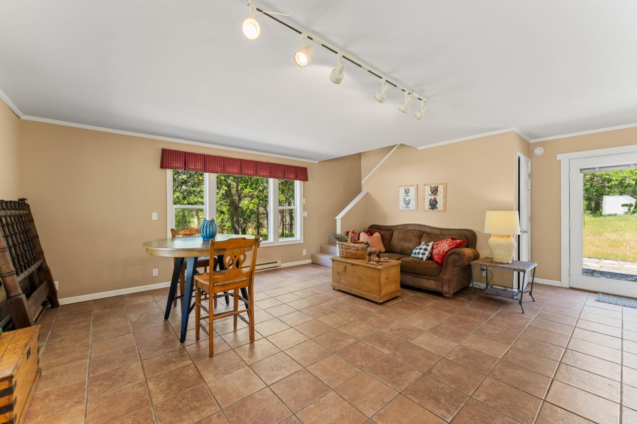 Wine Country Horse Farm with Guest Cottage! - photo 16
