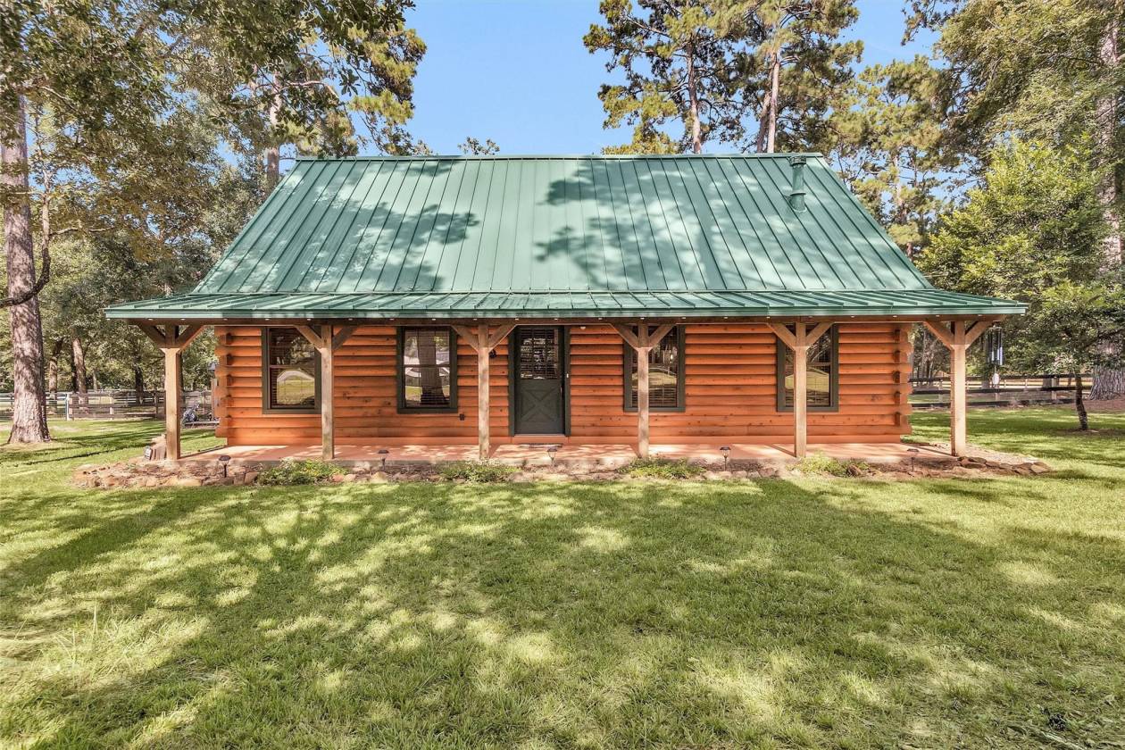 Horse Property for sale.