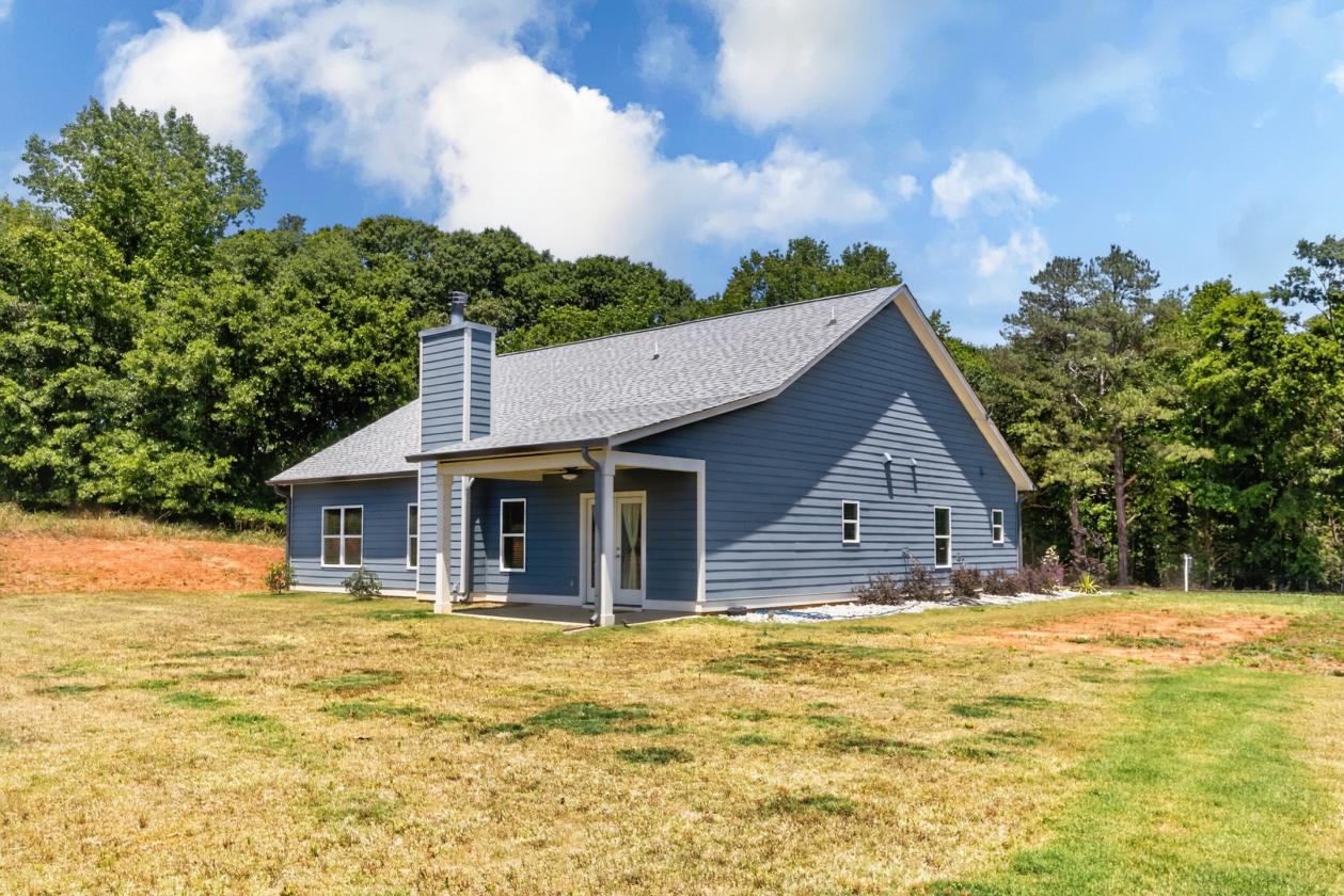 Beautiful Home on 4 Acres with Mini-Farm Potential - photo 28