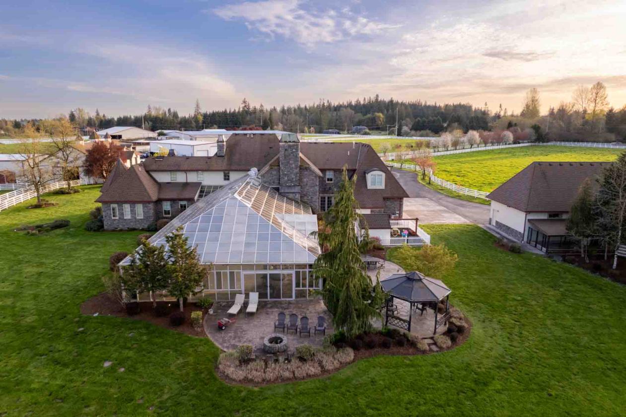 Luxury Equestrian Estate with Indoor Arena - photo 7