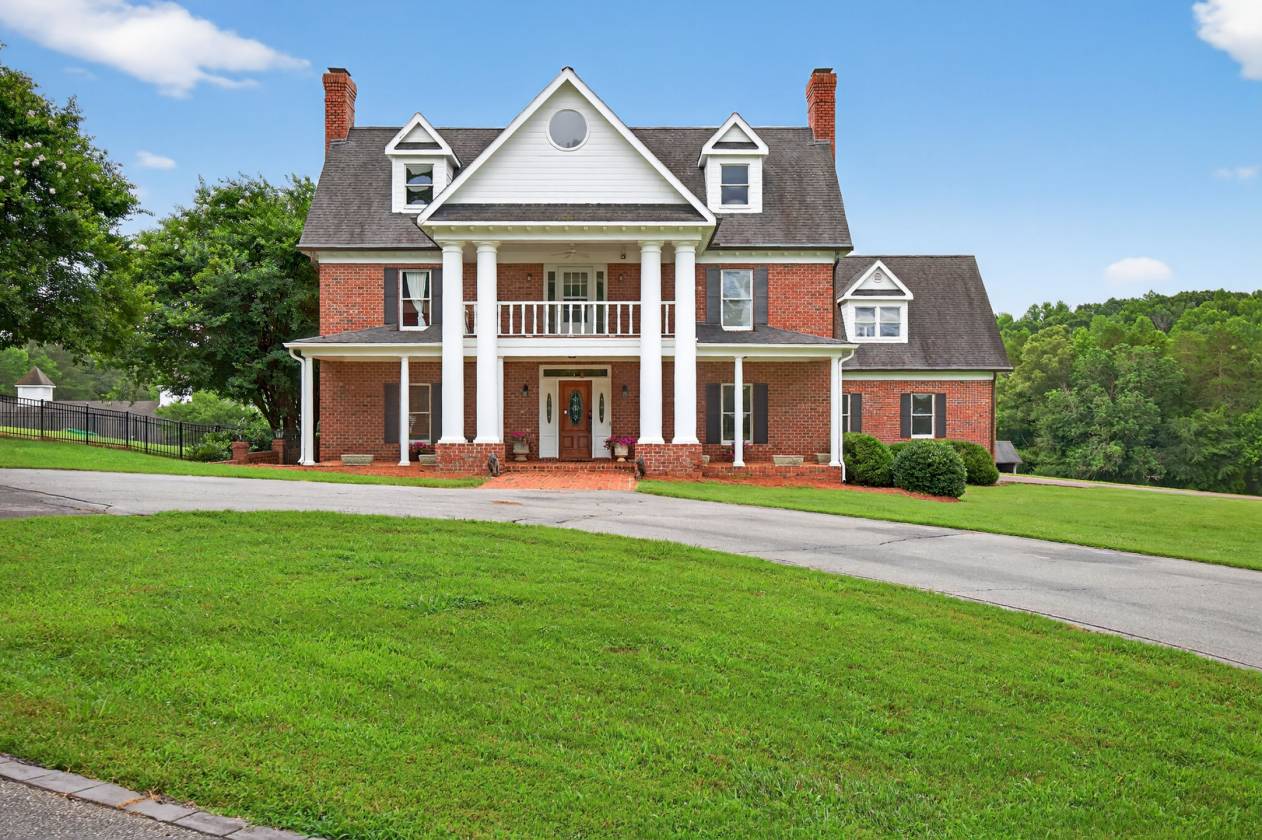 Horse Property for sale.