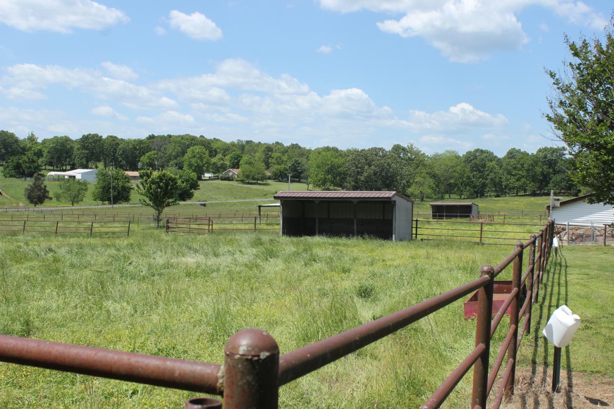 Southern Missouri Horse Property - photo 14