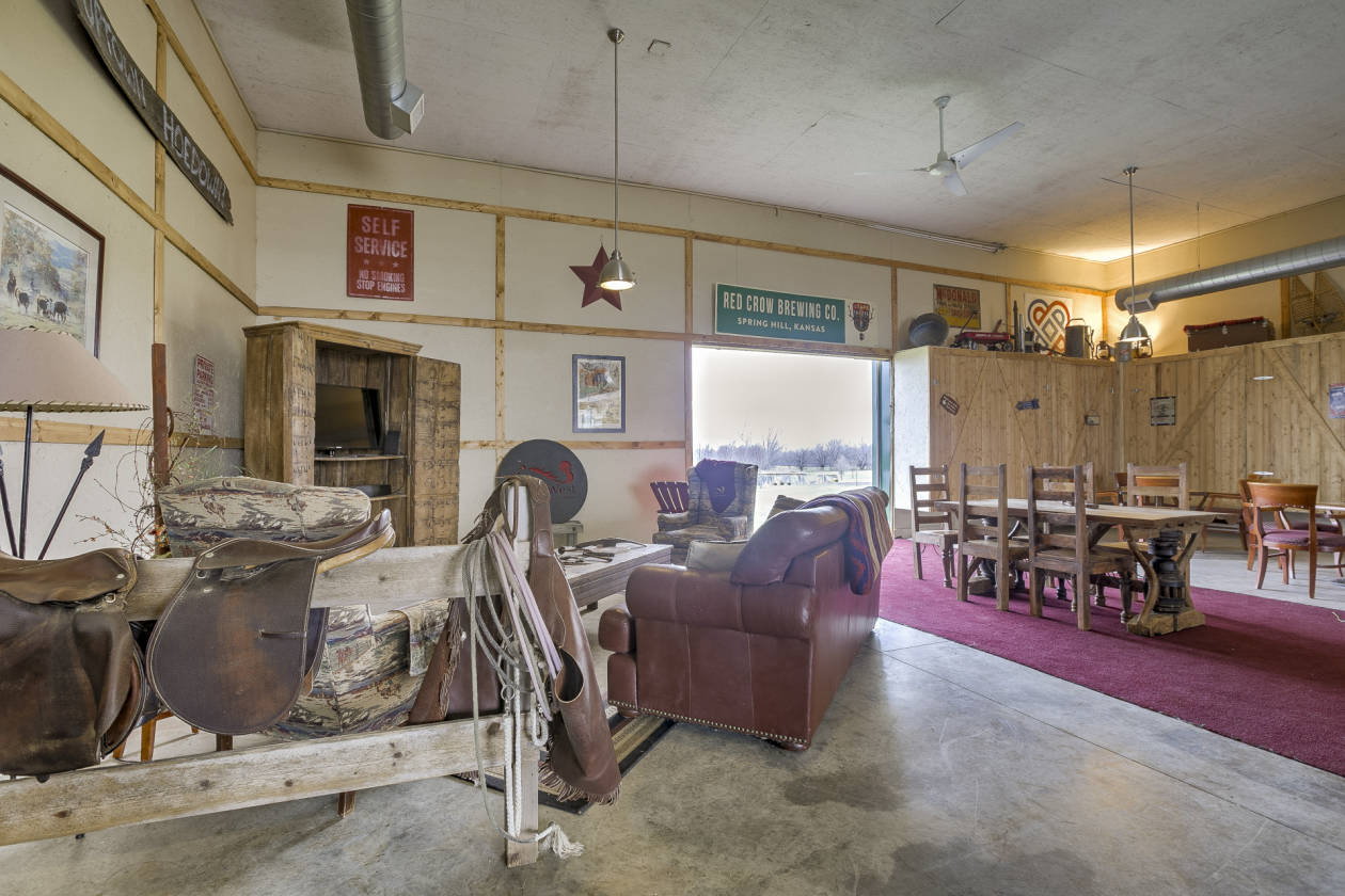 Horse Estate for sale Kansas City, Wyandotte County, Kansas Horse farm for sale