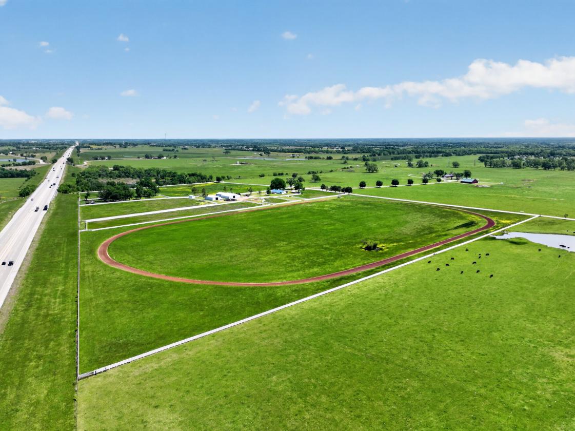 Premier Oklahoma Ranch - photo 4