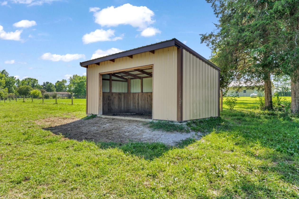 Horse Lover’s Paradise | 5+ Acres, Barn, Arena - photo 10