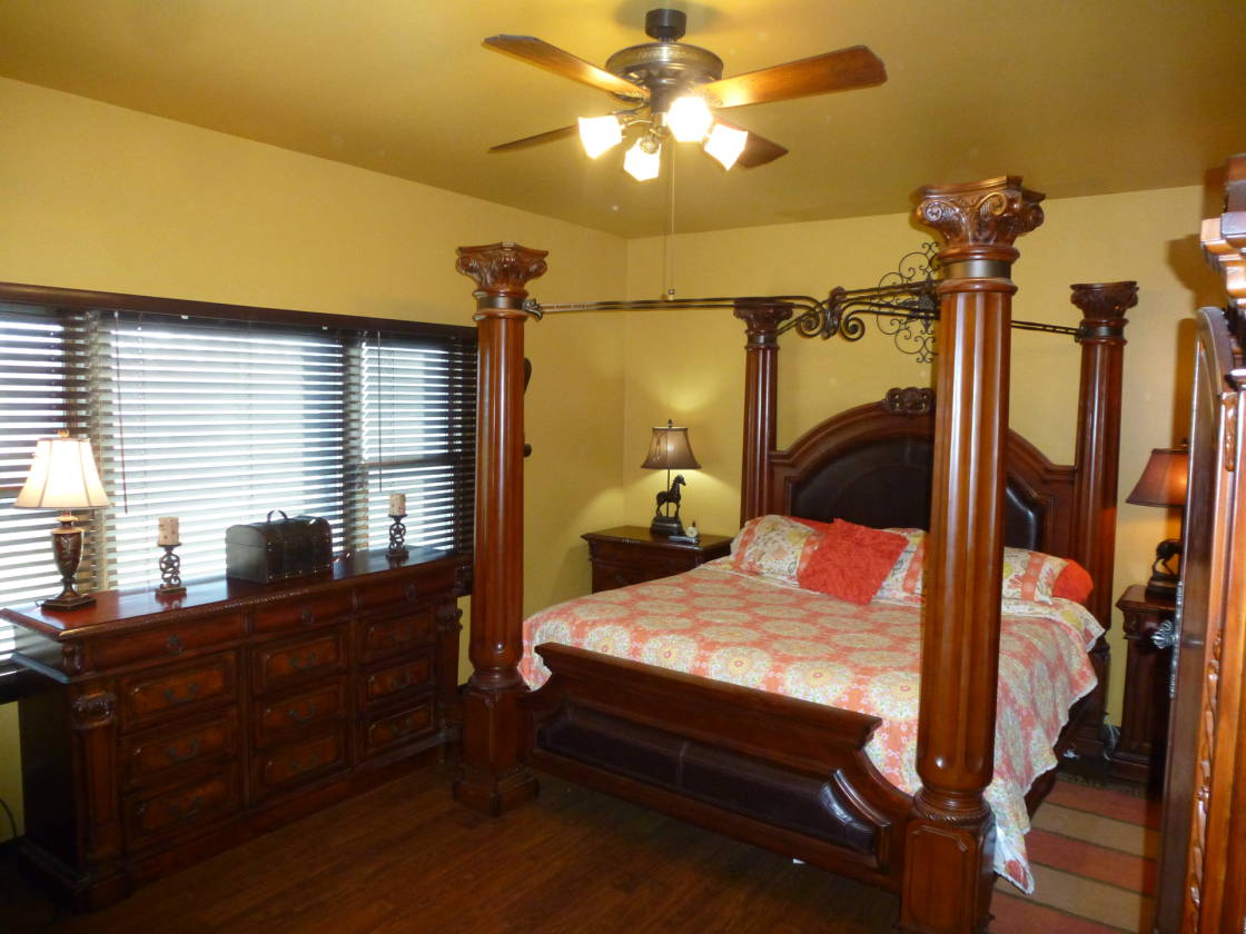 16 Plus Acre Horse Property With Ranch home, Private Pond... Sugar