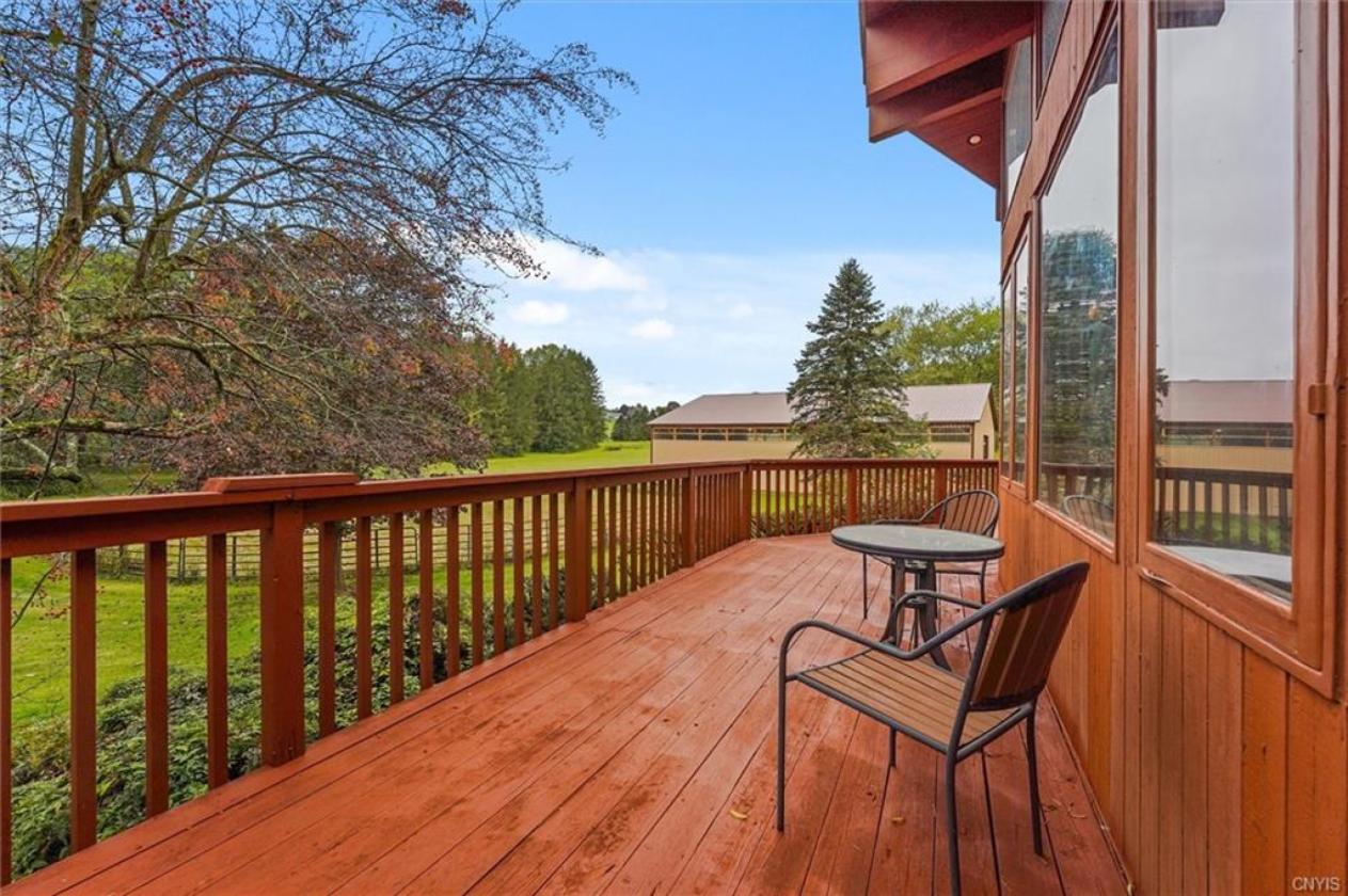 Extraordinary Seneca River Estate - photo 12
