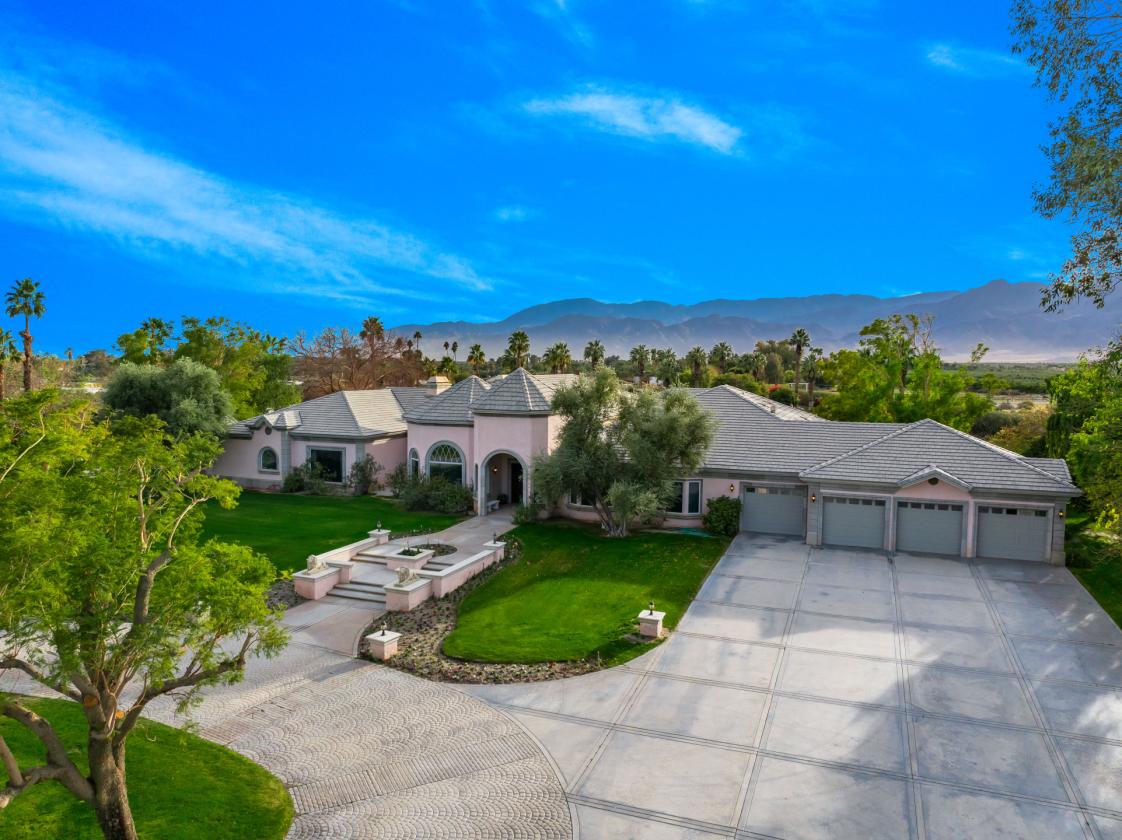 Beautiful equestrian compound on 9.29 acres - photo 5