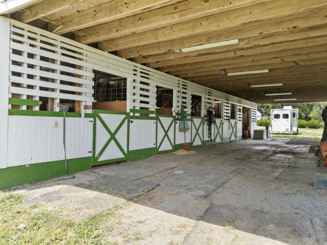 Equestrian Farm Near Chattanooga - photo 4