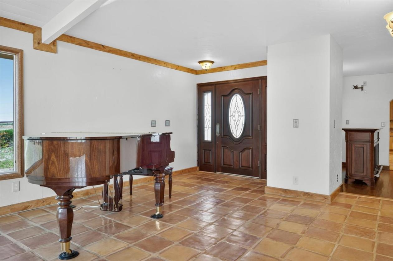 Spectacular horse property with ocean views! - photo 8