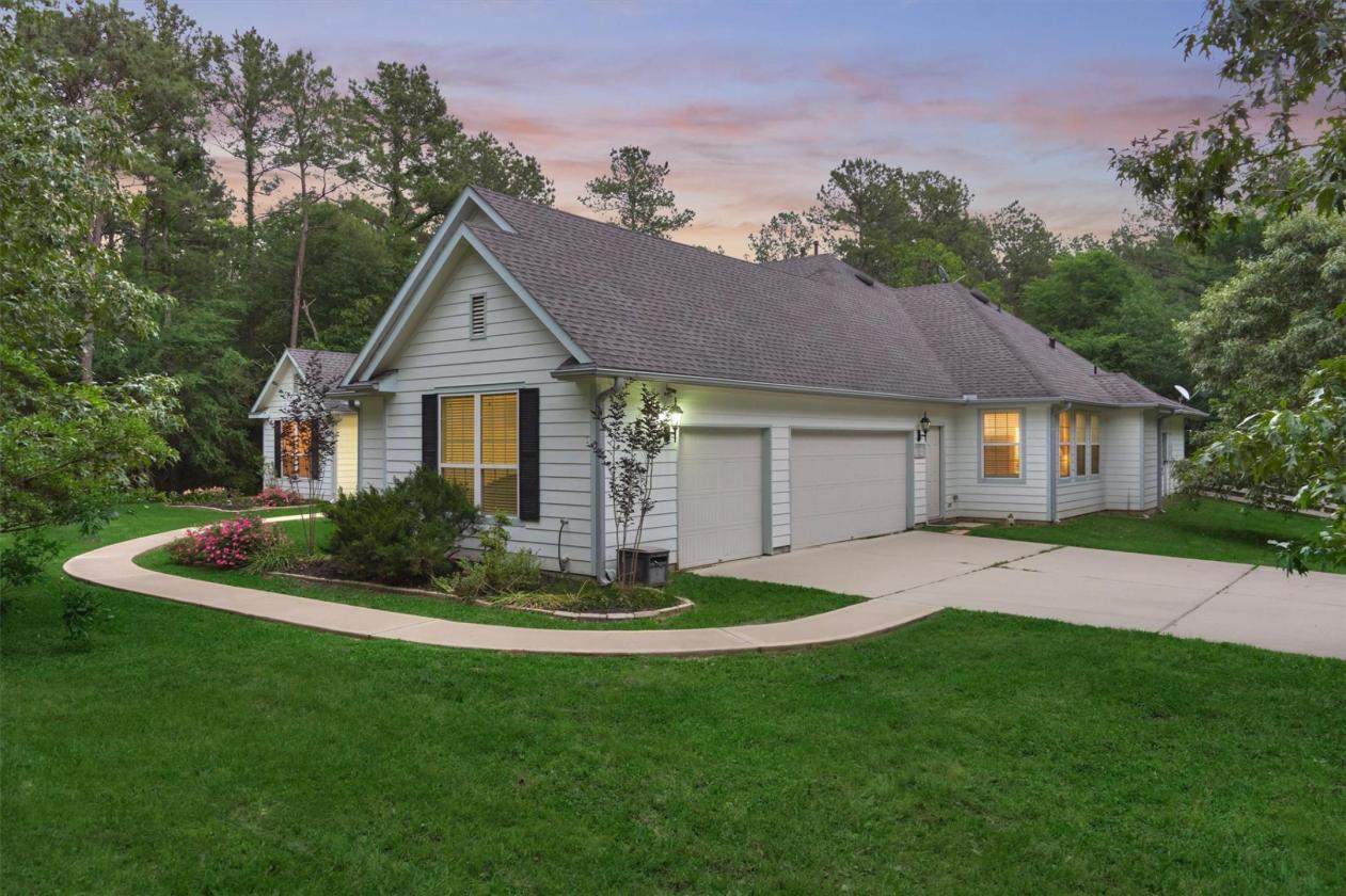 Turn-Key Equestrian Retreat on 8-Acres - photo 10